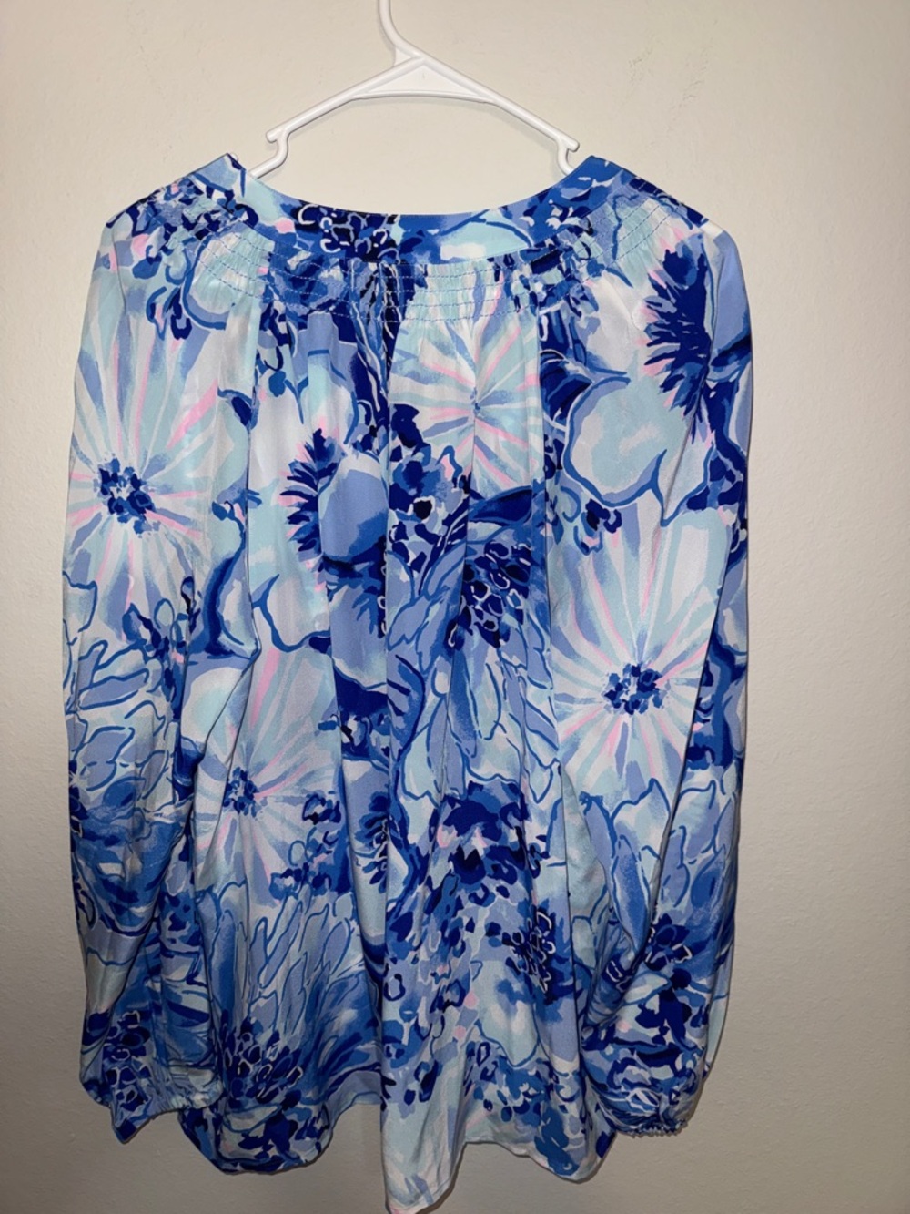 Lilly Pulitzer Elsa Blue Floral Peasant Blouse - silk - XL - Picture 6 of 7